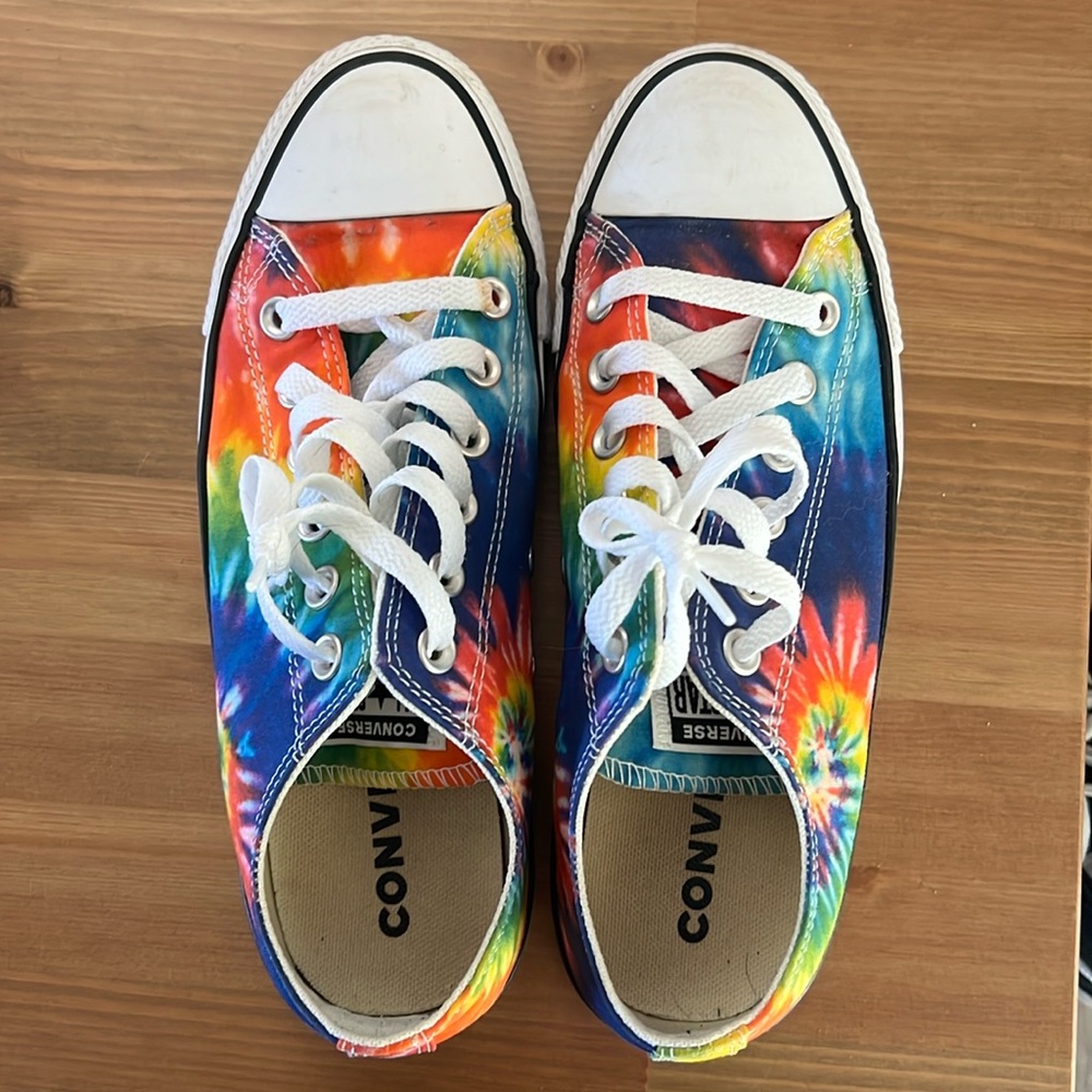 Women’s Converse Low Tie Dye